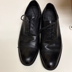 Perry Ellis Black Leather wing tip Men's Dress Shoes size 12